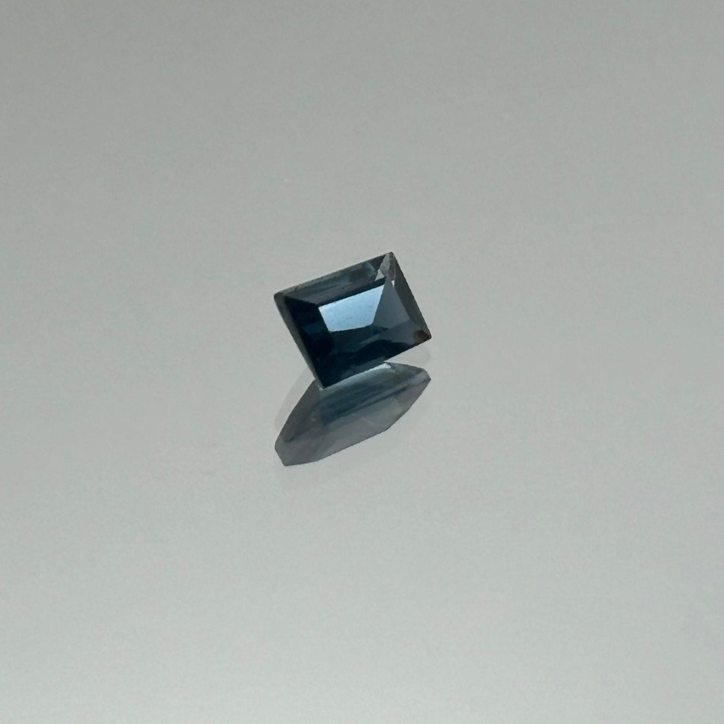 Blue Spinel 1.04 Carats - Spinel Gem Therapy