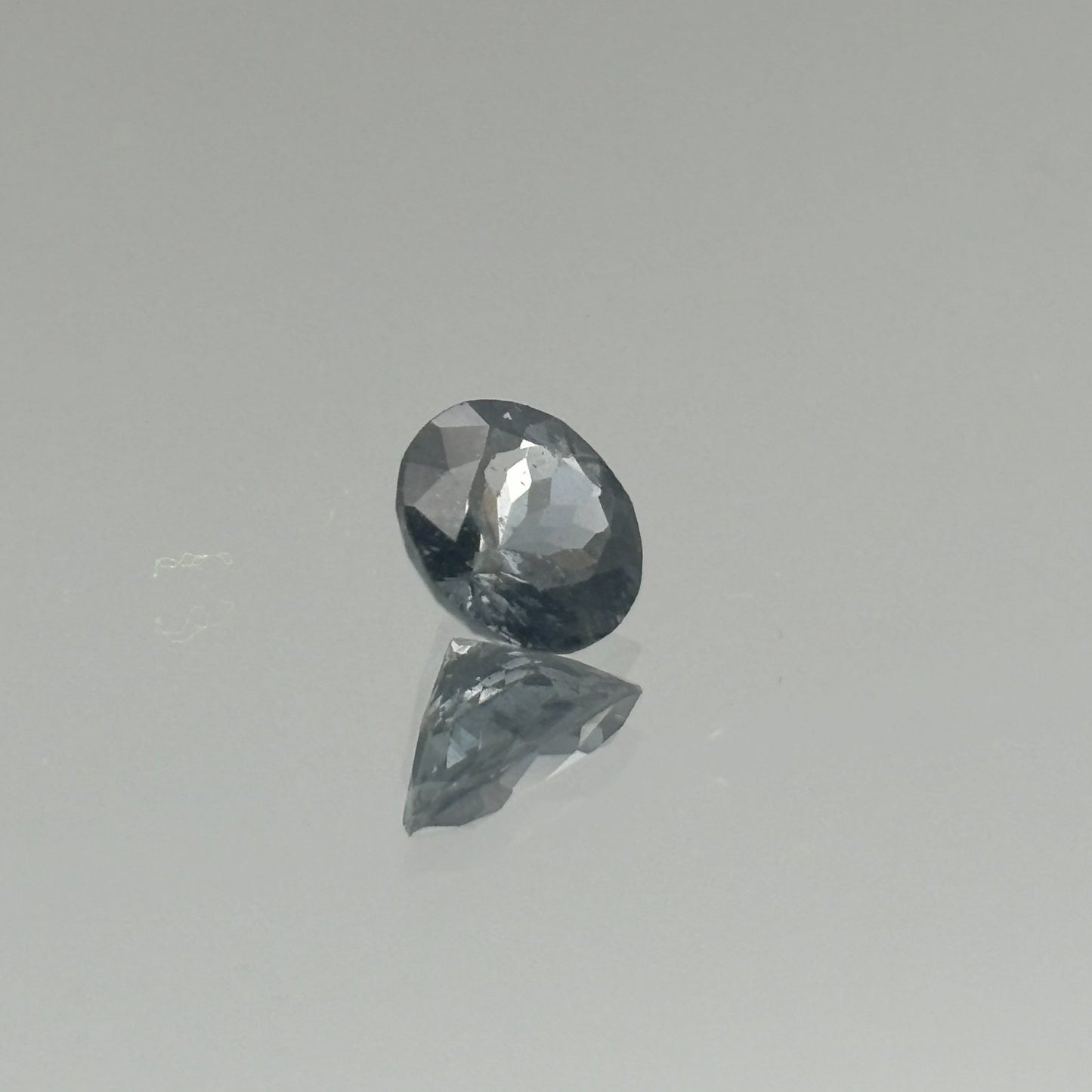 Bluish Gray Spinel 1.32 Carats - Spinel Gem Therapy