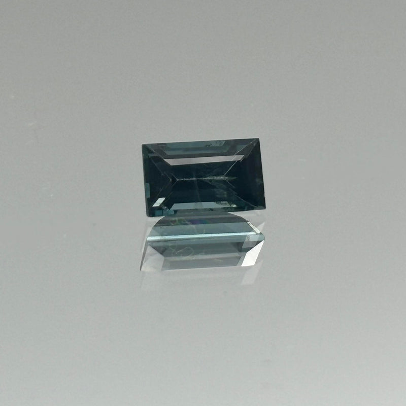 Peacock Blue Spinel 0.96 Carats - Spinel Gem Therapy