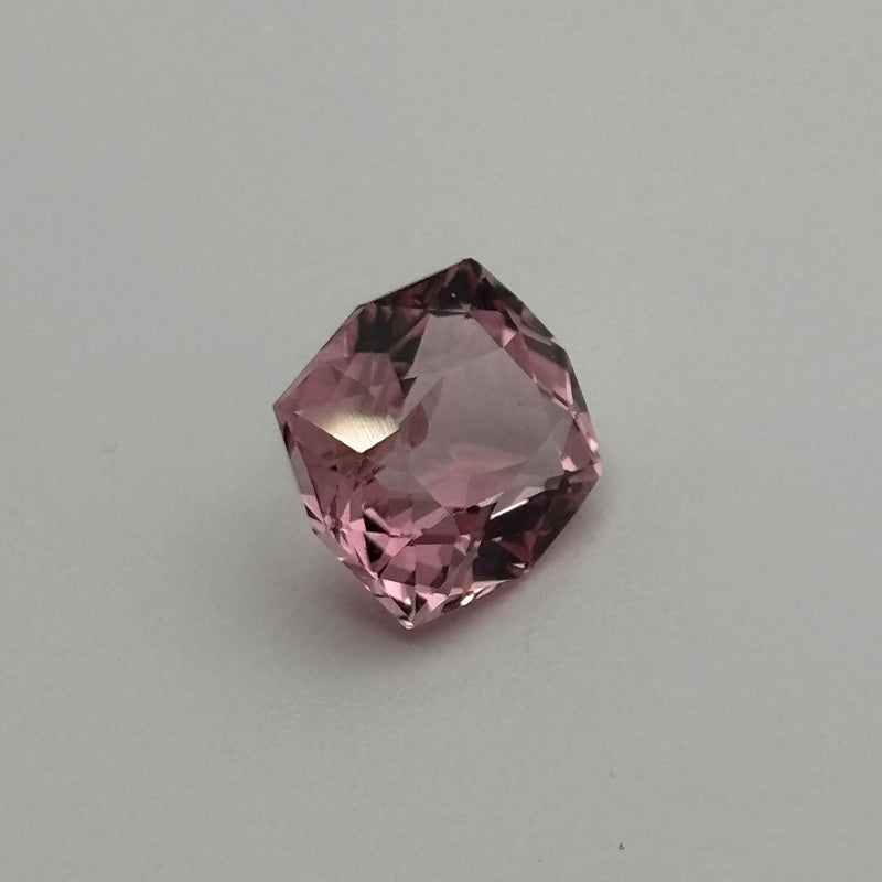 Pink Tourmaline 3.2 Carats - Spinel Gem Therapy