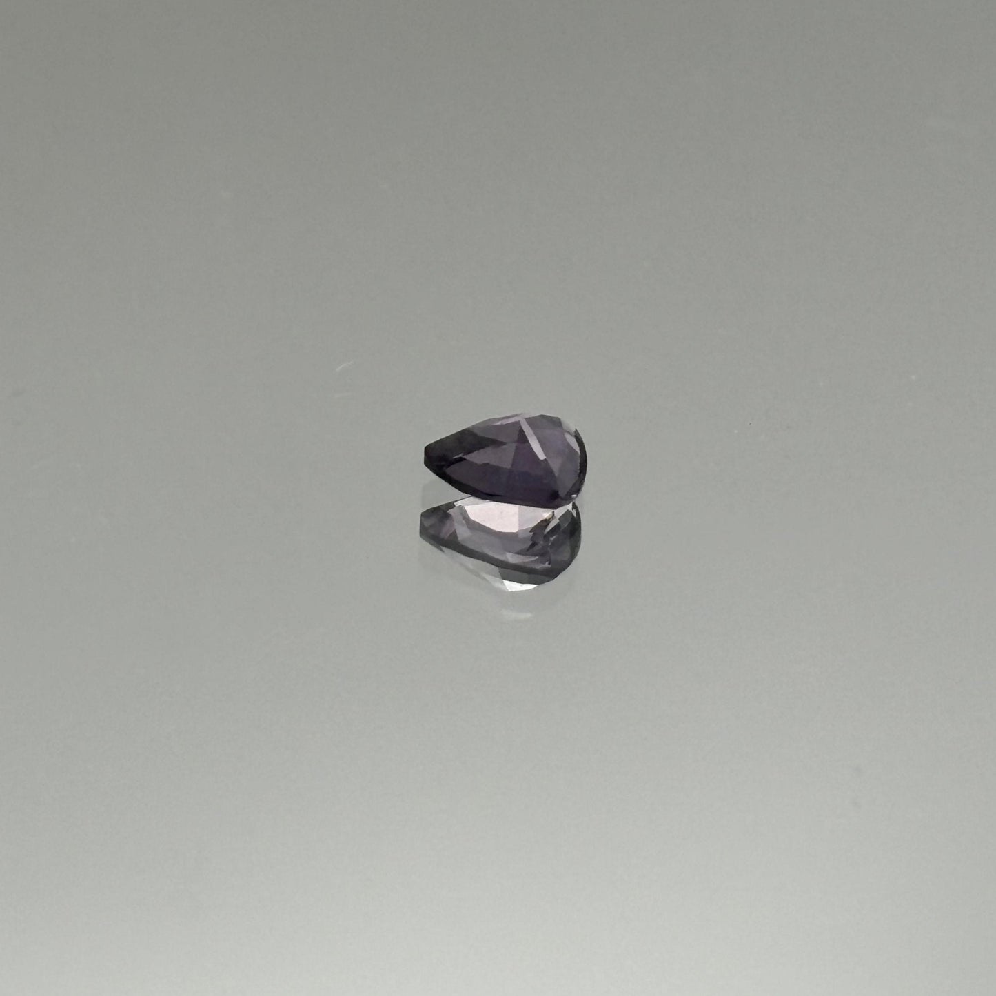 Purple Spinel 0.90 Carats - Spinel Gem Therapy