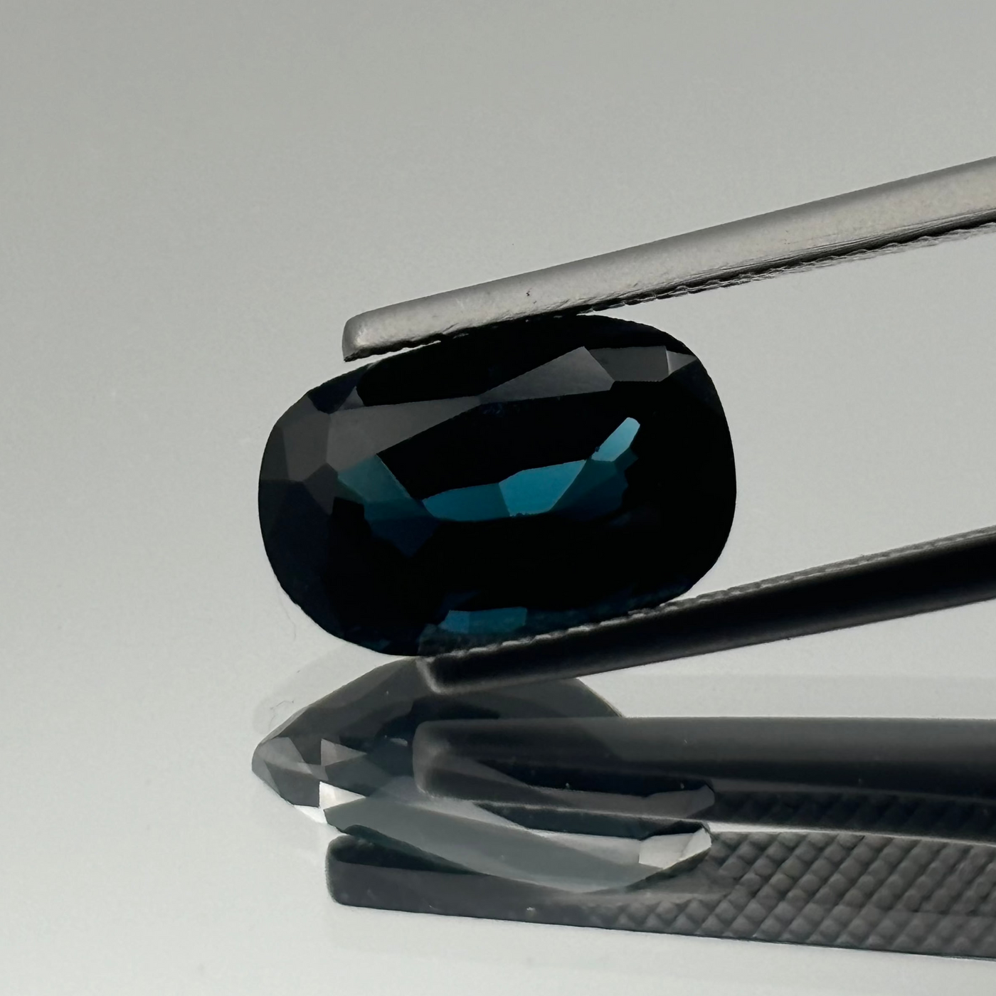 Deep Blue Spinel 4.38 Carats - Spinel Gem Therapy