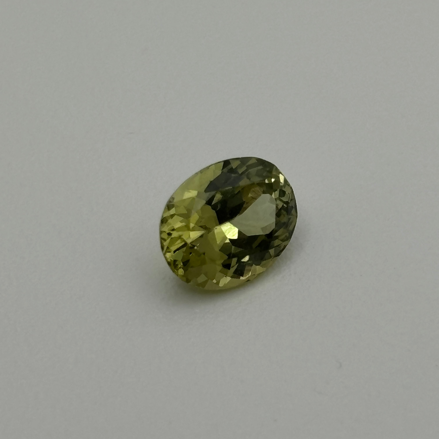 Natural Chrysoberyl 1.75 Carats - Spinel Gem Therapy