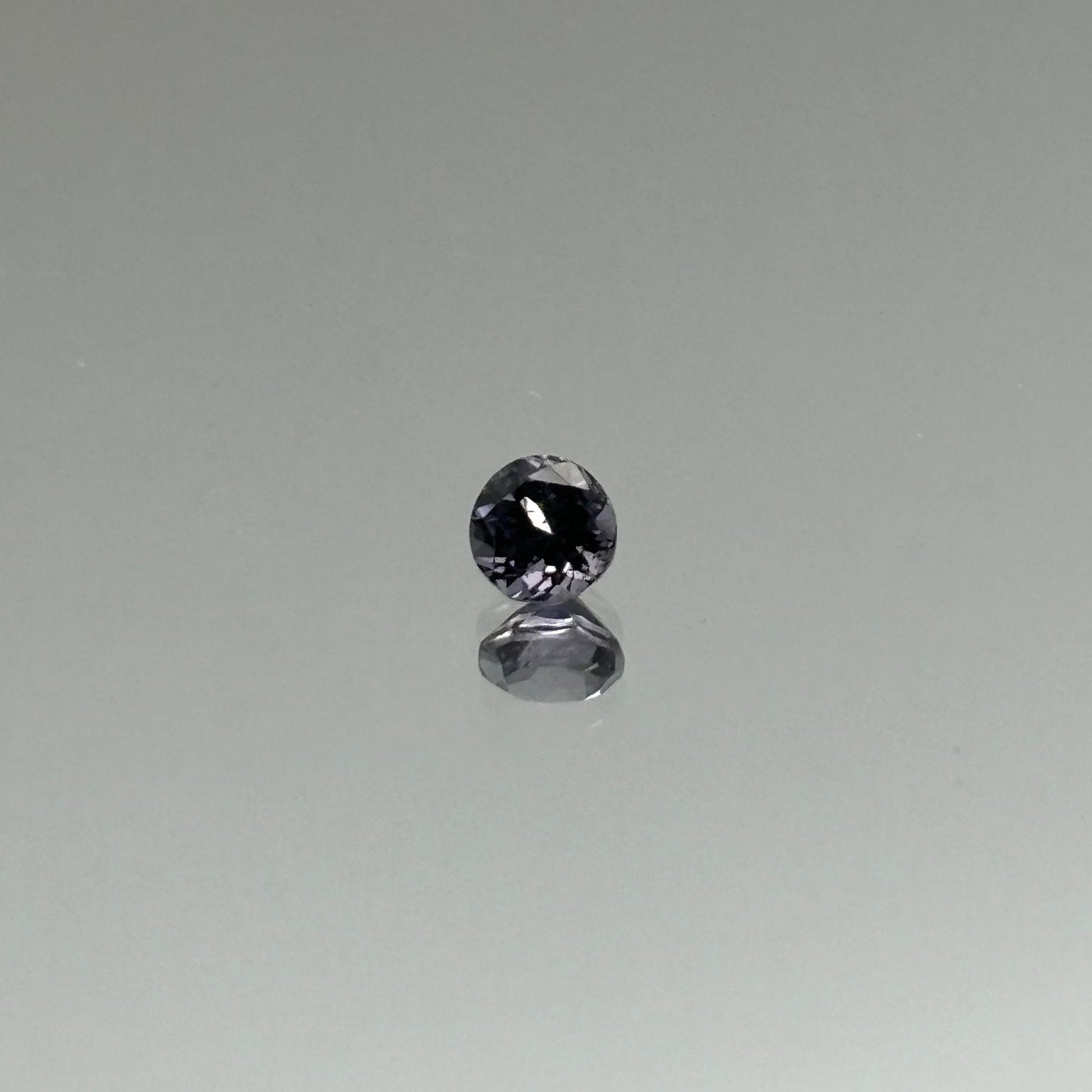 Grayish Purple Spinel 0.98 Carats - Spinel Gem Therapy