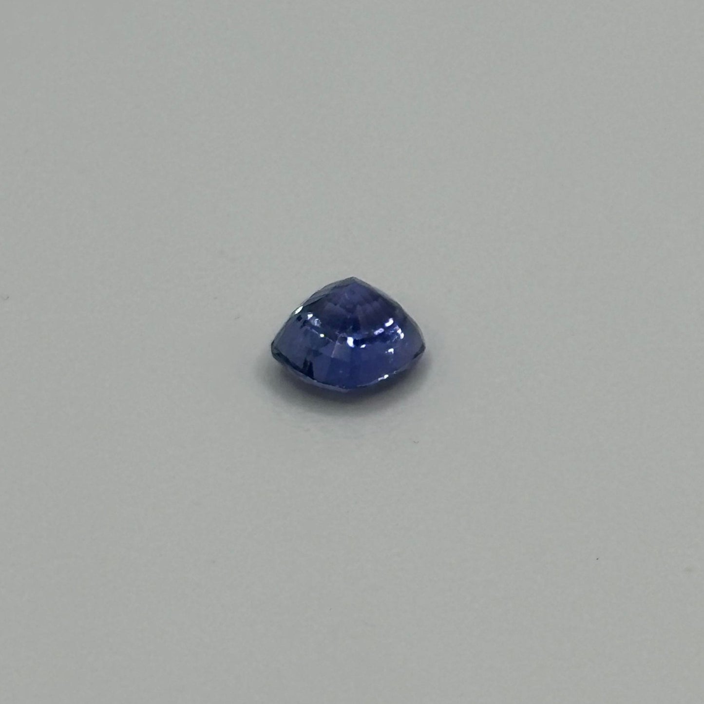 Blue sapphire 1.22 Carats - Spinel Gem Therapy