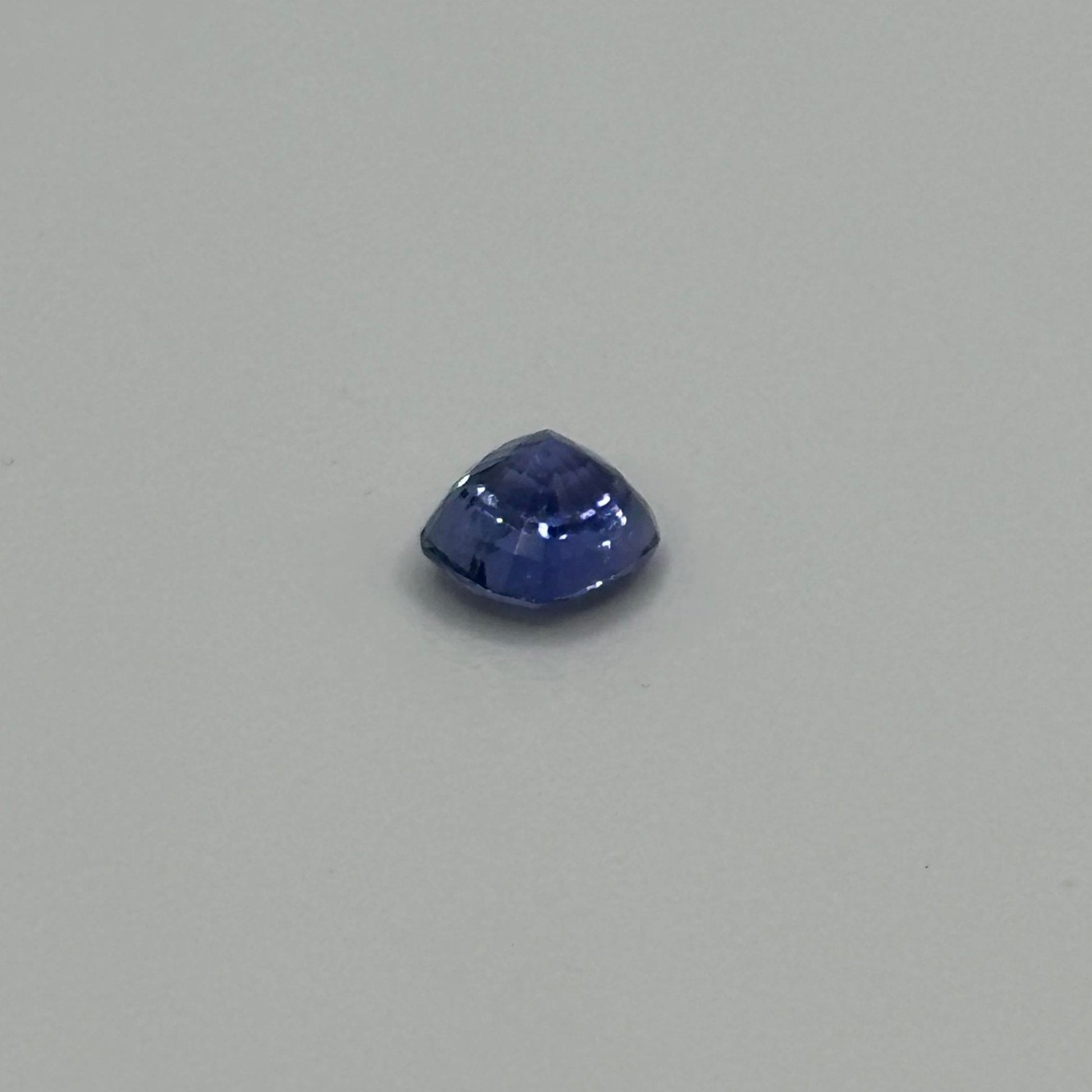 Blue sapphire 1.22 Carats - Spinel Gem Therapy