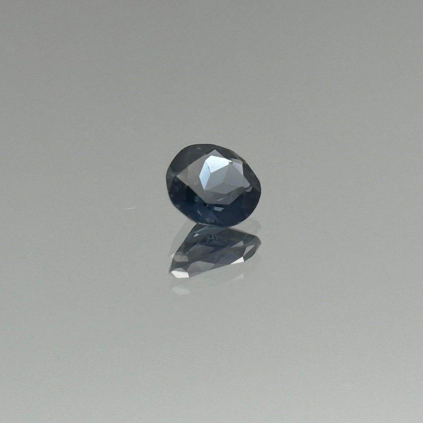 Blue Spinel 0.96 Carats - Spinel Gem Therapy