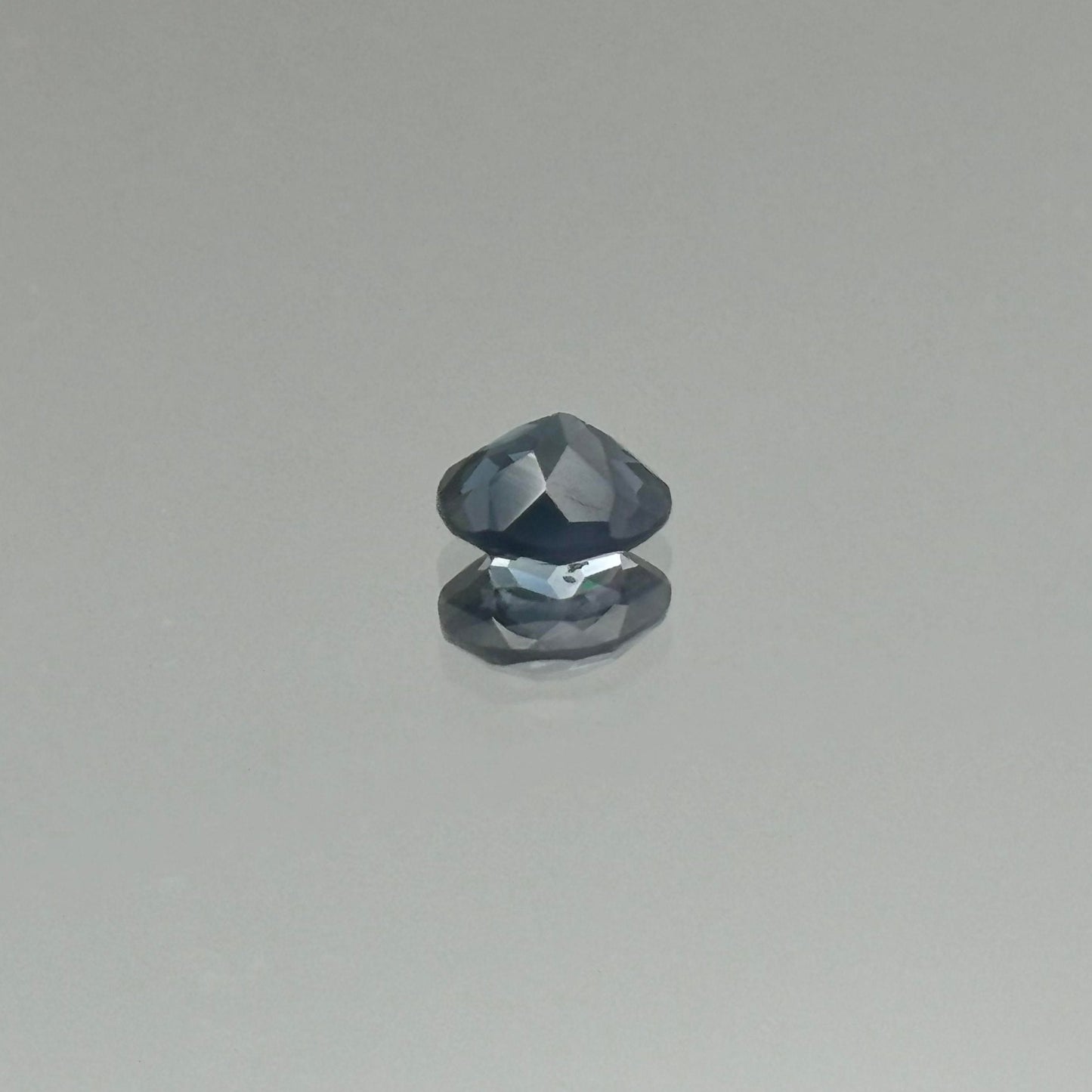 Blue Spinel 0.96 Carats - Spinel Gem Therapy