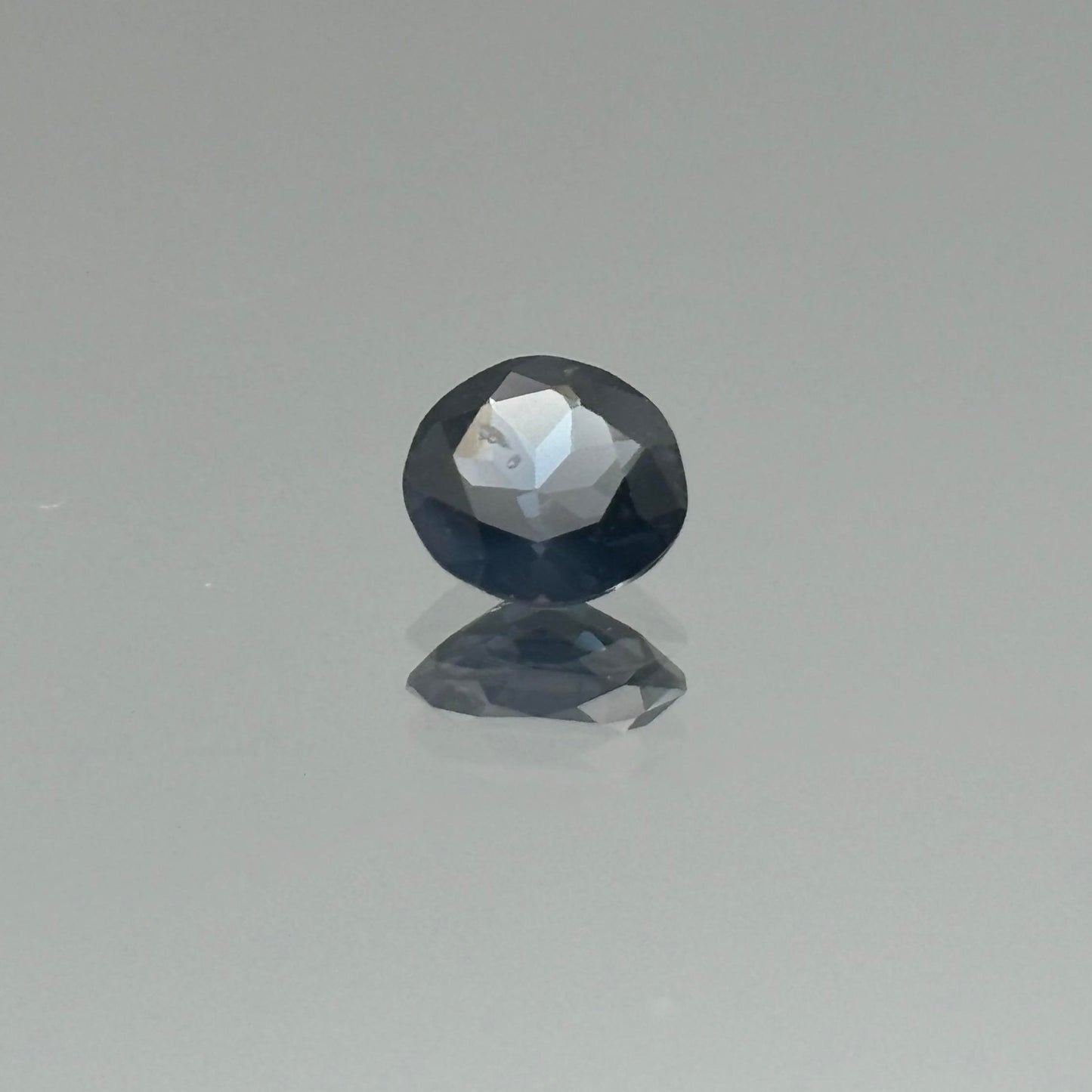 Blue Spinel 0.96 Carats - Spinel Gem Therapy