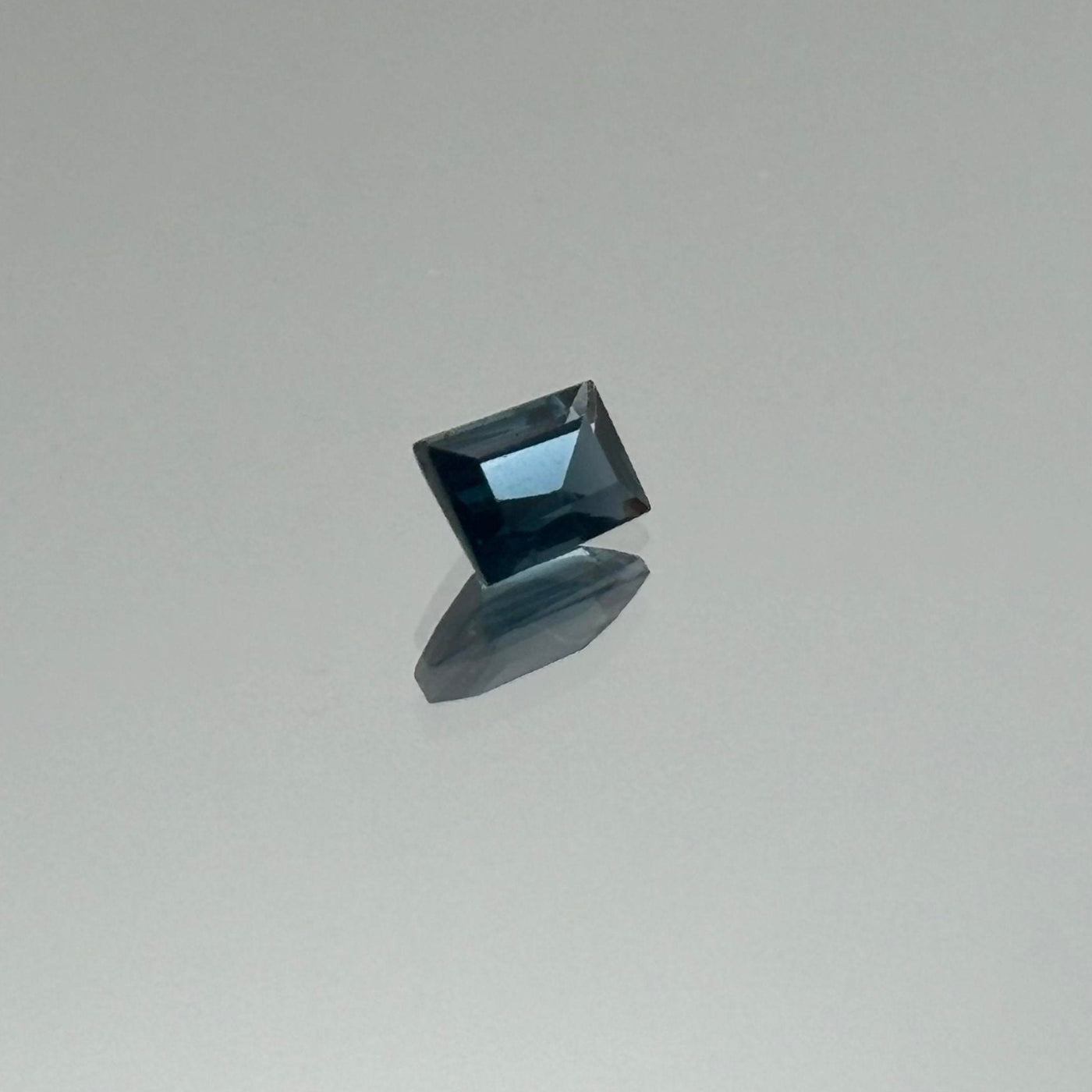 Blue Spinel 1.04 Carats - Spinel Gem Therapy