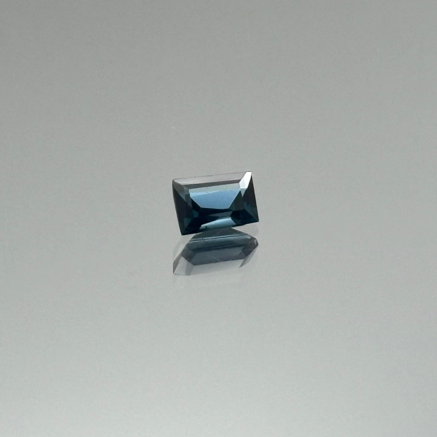 Blue Spinel 1.04 Carats - Spinel Gem Therapy