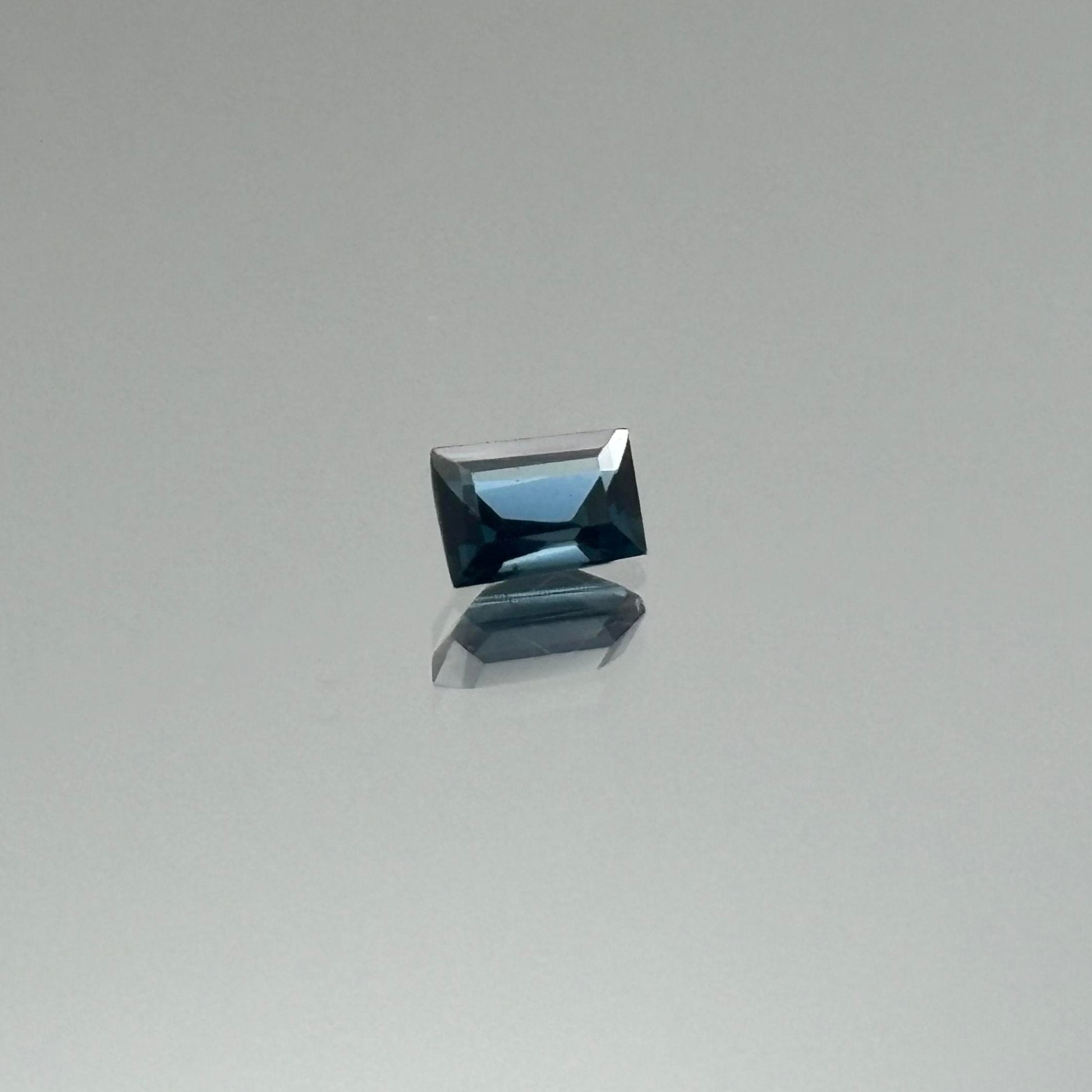 Blue Spinel 1.04 Carats - Spinel Gem Therapy