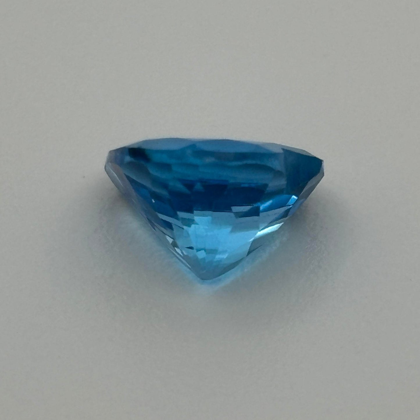 Blue Topaz 4.88 Carats - Spinel Gem Therapy