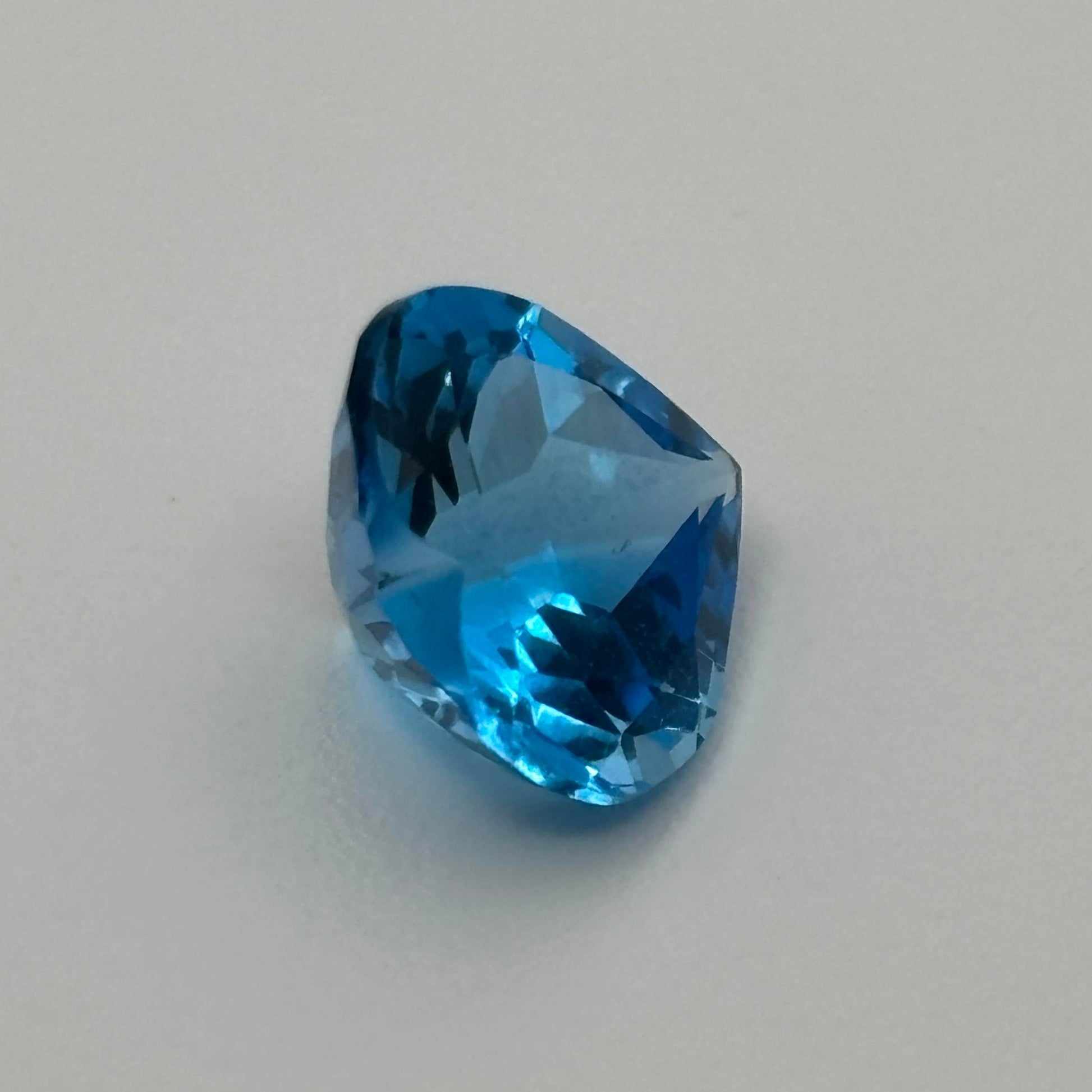 Blue Topaz 4.88 Carats - Spinel Gem Therapy