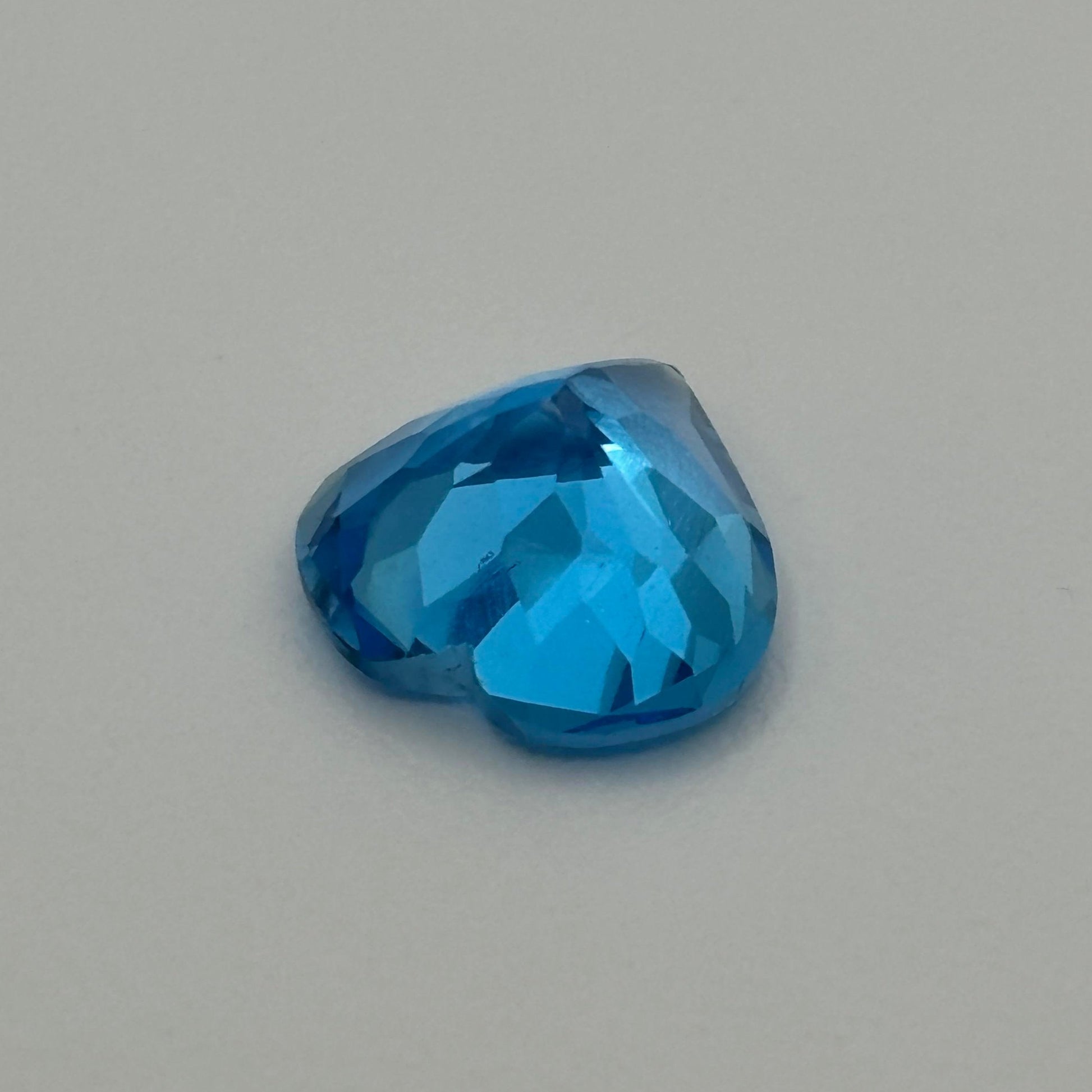 Blue Topaz 4.88 Carats - Spinel Gem Therapy