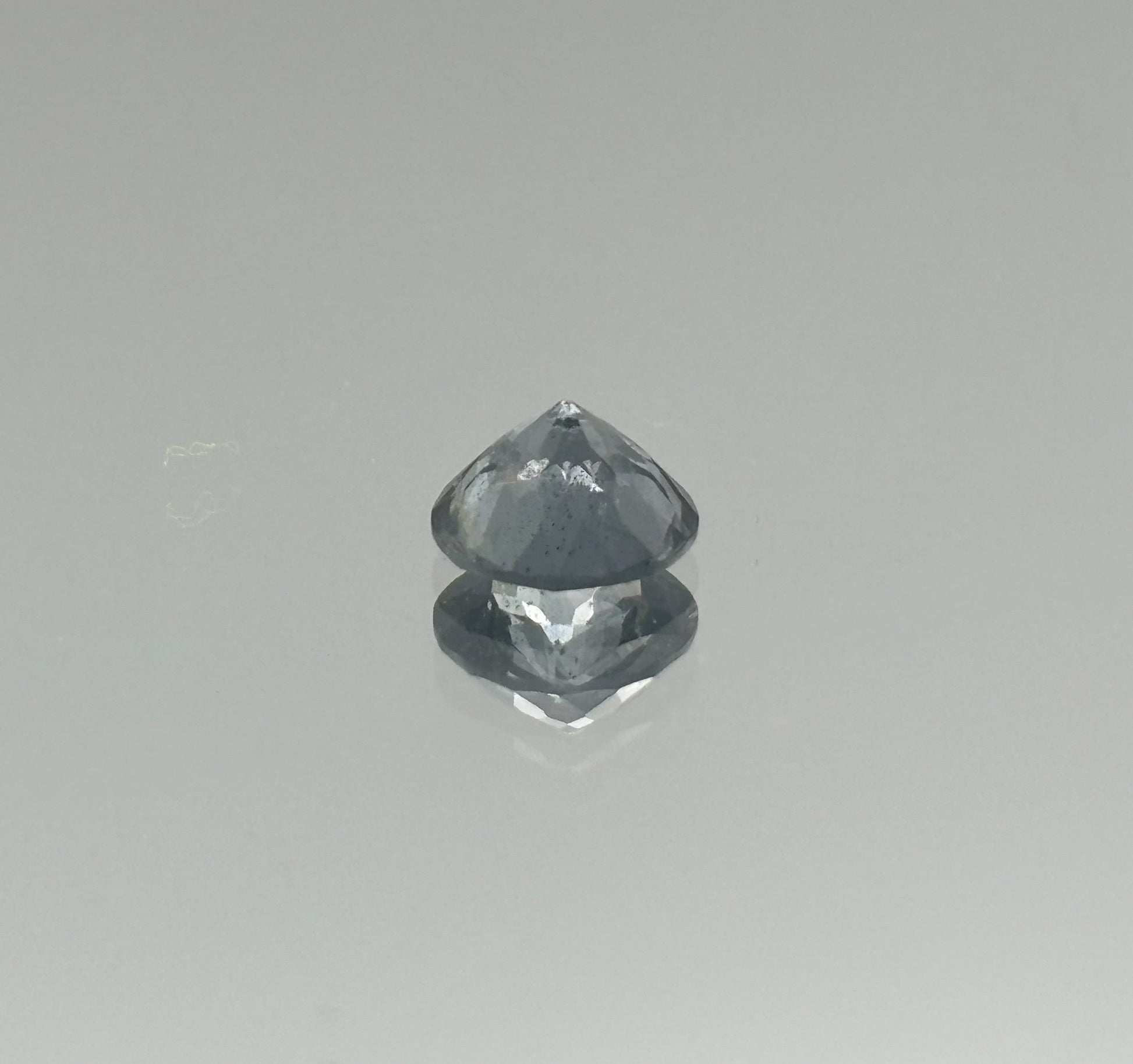 Bluish Gray Spinel 1.32 Carats - Spinel Gem Therapy