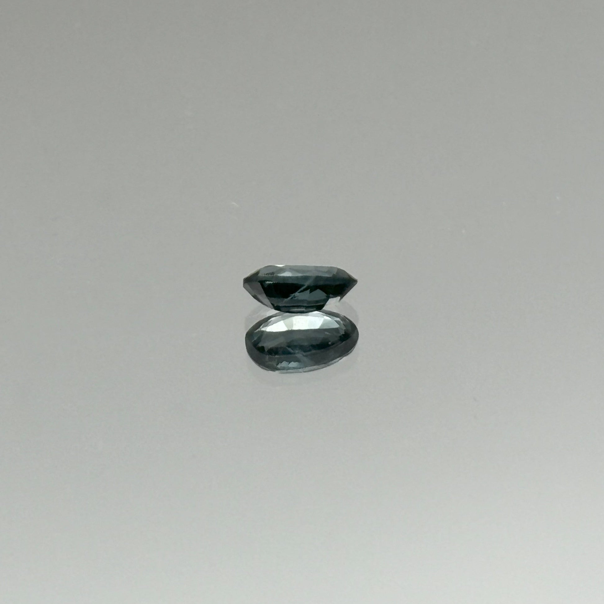 Deep Blue Spinel 1.00 Carats - Spinel Gem Therapy