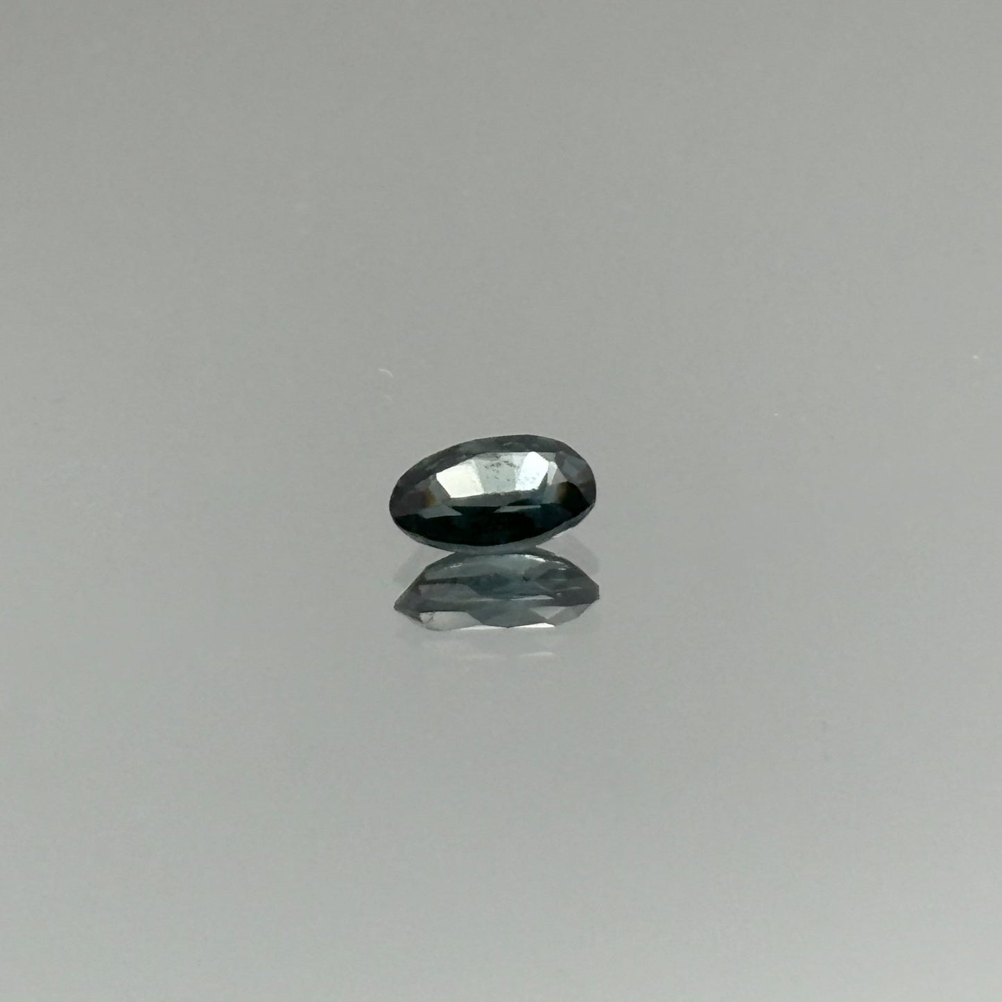 Deep Blue Spinel 1.00 Carats - Spinel Gem Therapy