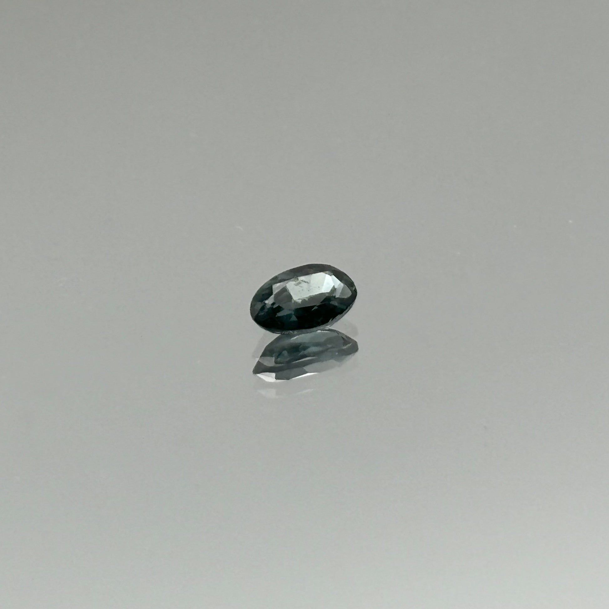 Deep Blue Spinel 1.00 Carats - Spinel Gem Therapy