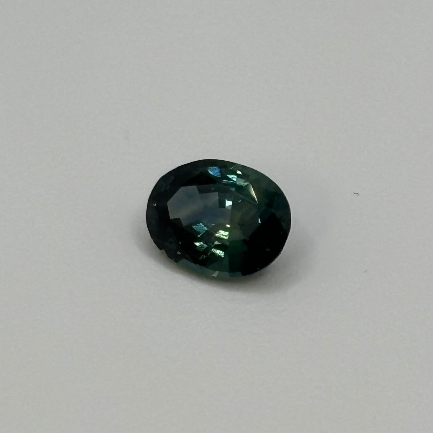 Green Sapphire 1.69 Carats - Spinel Gem Therapy