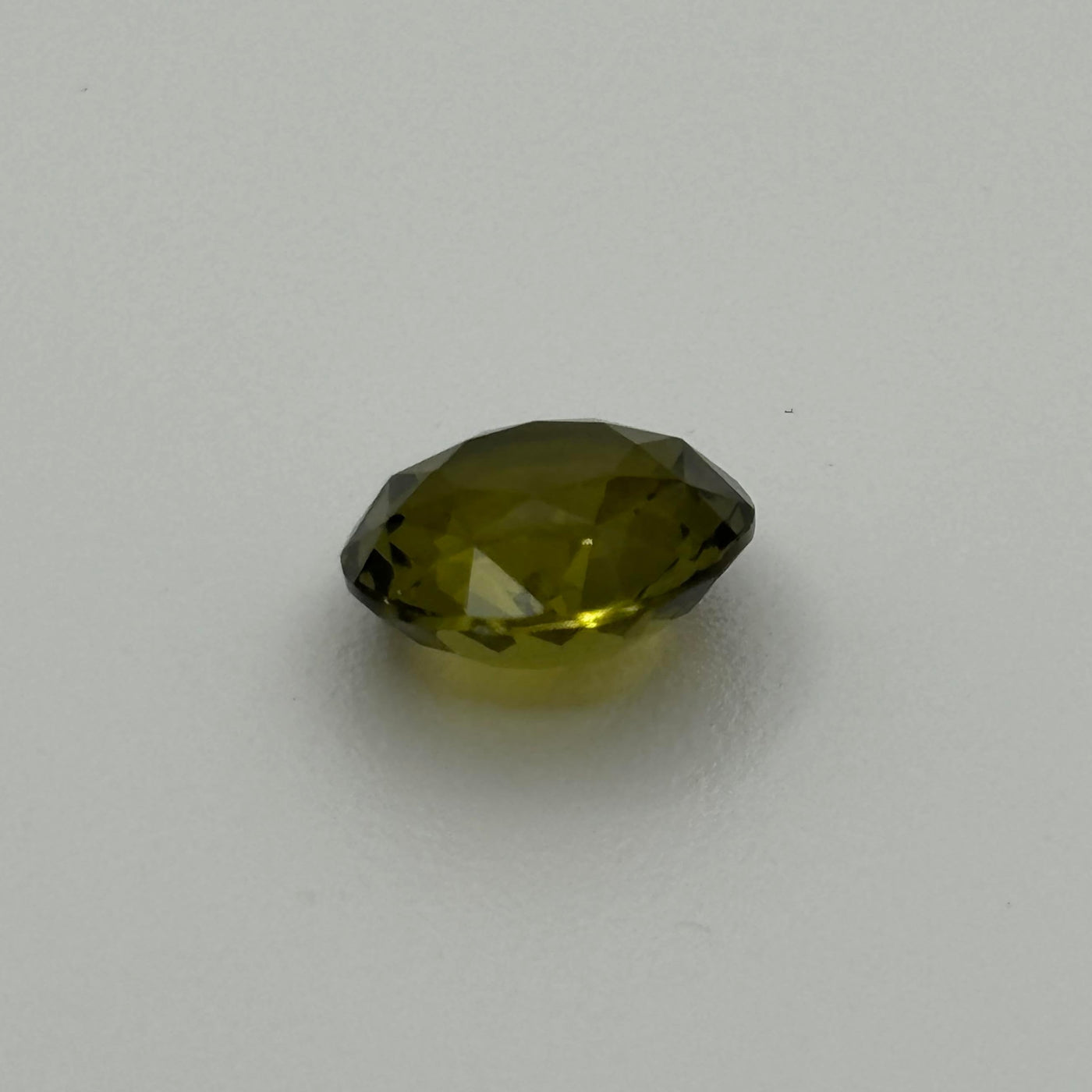 Green Tourmaline 3.56 Carats - Spinel Gem Therapy