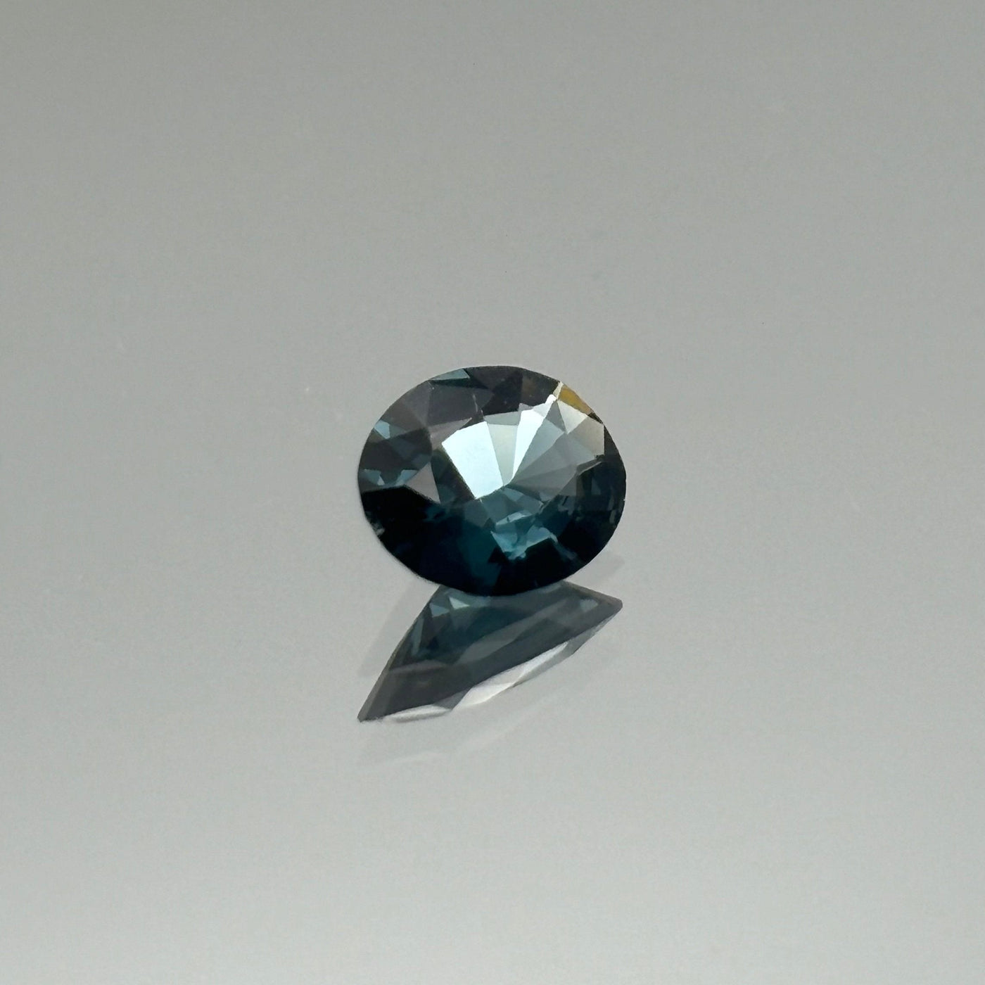 Greenish Blue Spinel 1.03 Carats - Spinel Gem Therapy