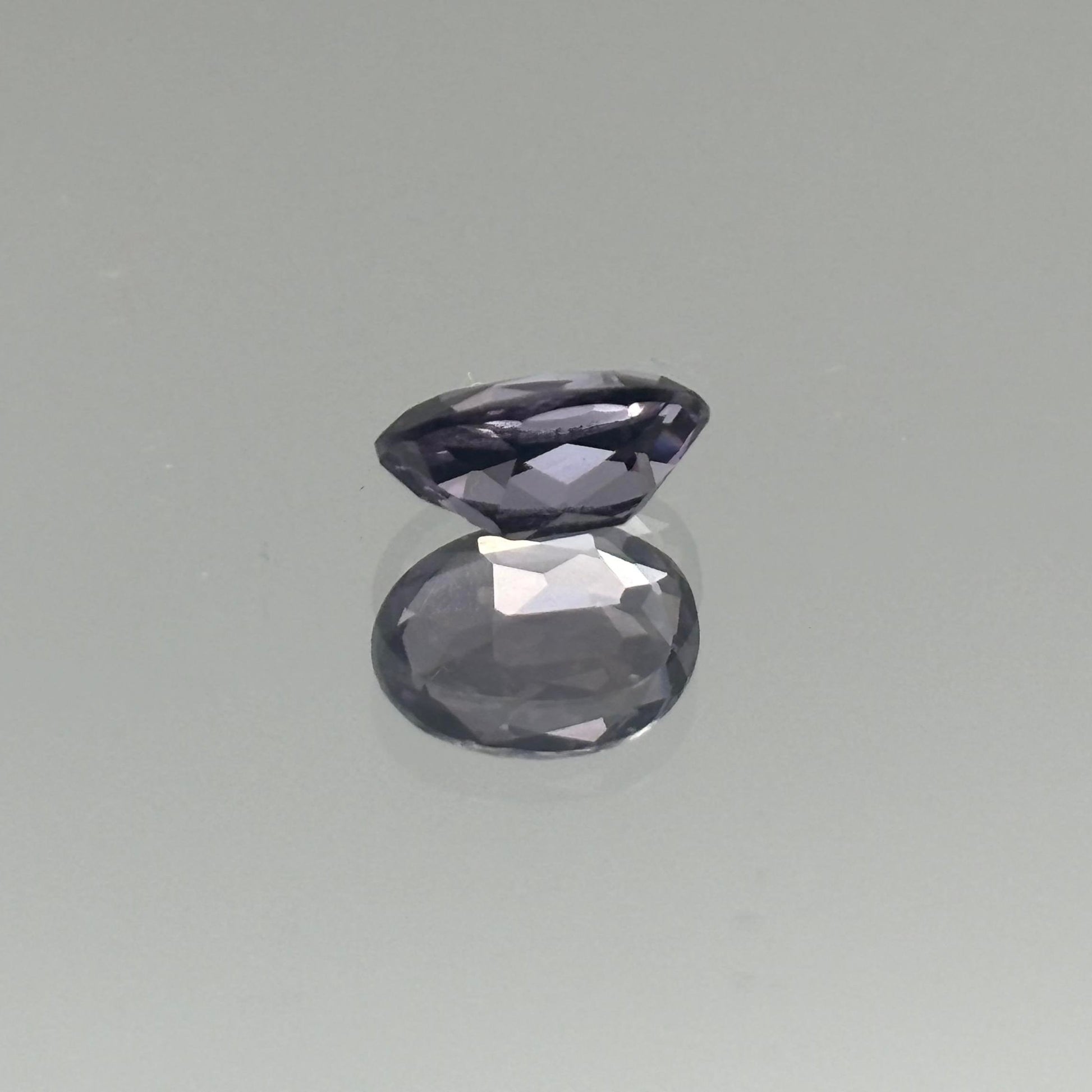 Lavender Spinel 1.00 Carats - Spinel Gem Therapy