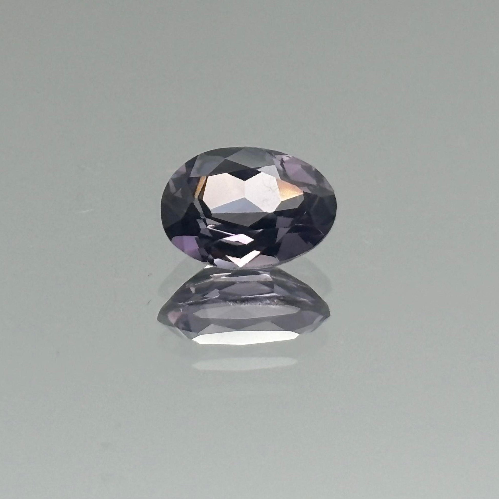 Lavender Spinel 1.00 Carats - Spinel Gem Therapy