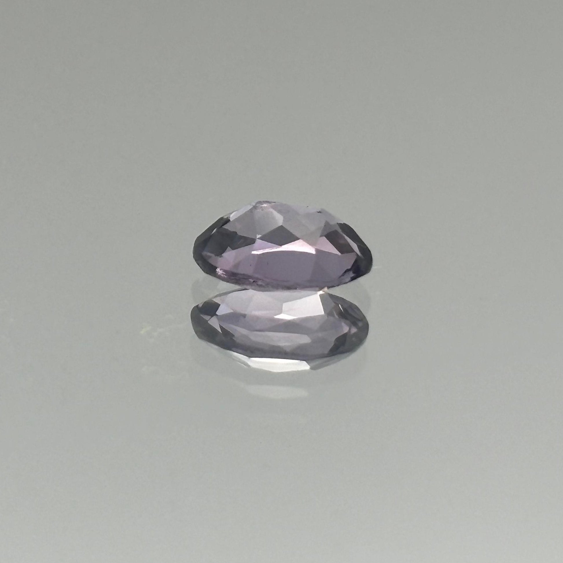 Lavender Spinel 1.00 Carats - Spinel Gem Therapy