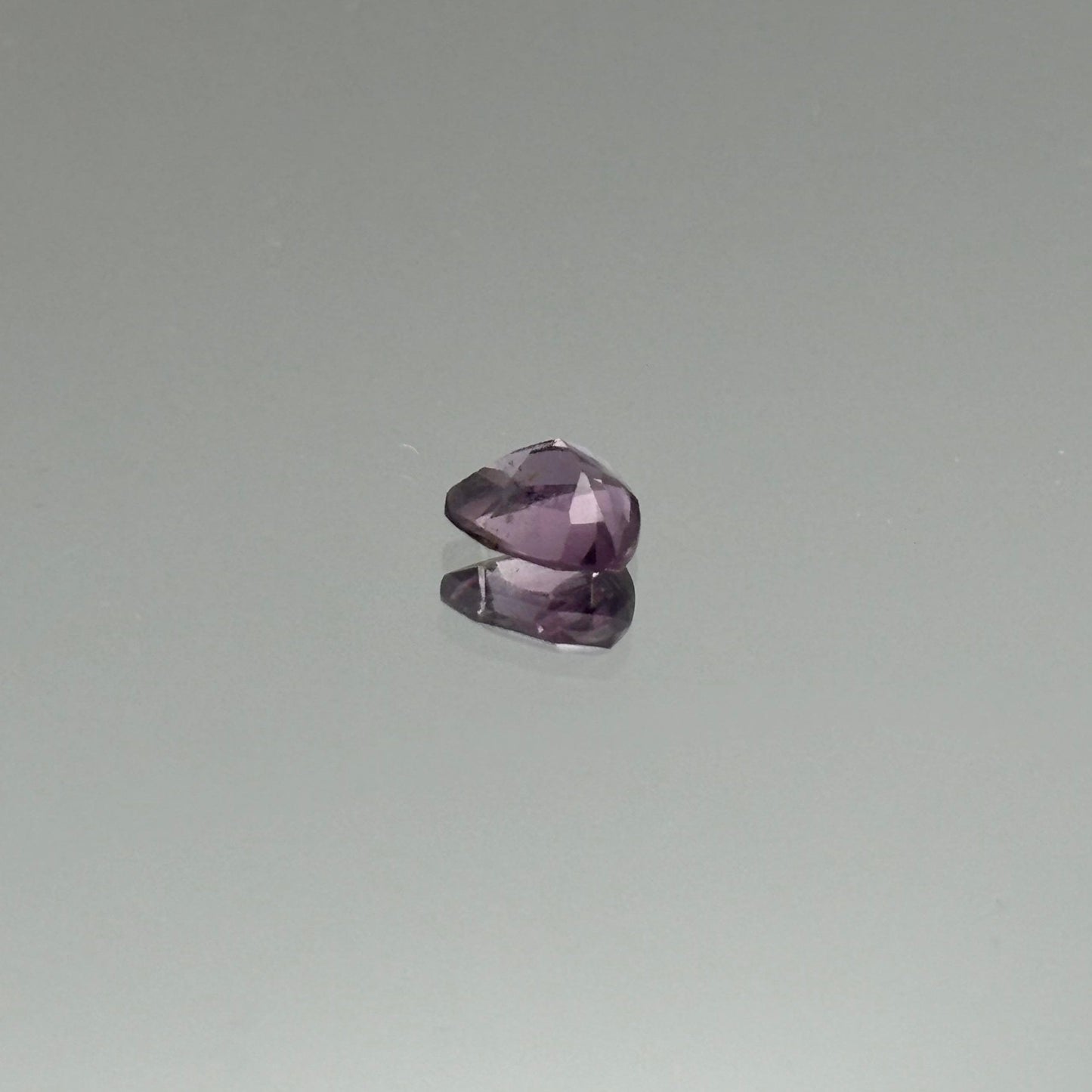 Lavender Spinel 1.05 Carats - Spinel Gem Therapy