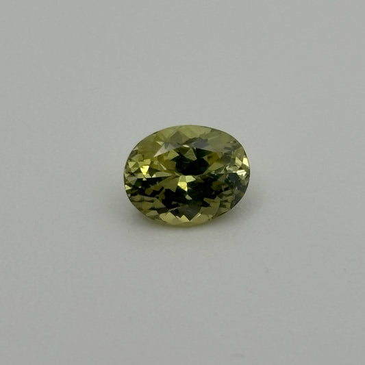 Natural Chrysoberyl 1.75 Crt - Spinel Gem Therapy