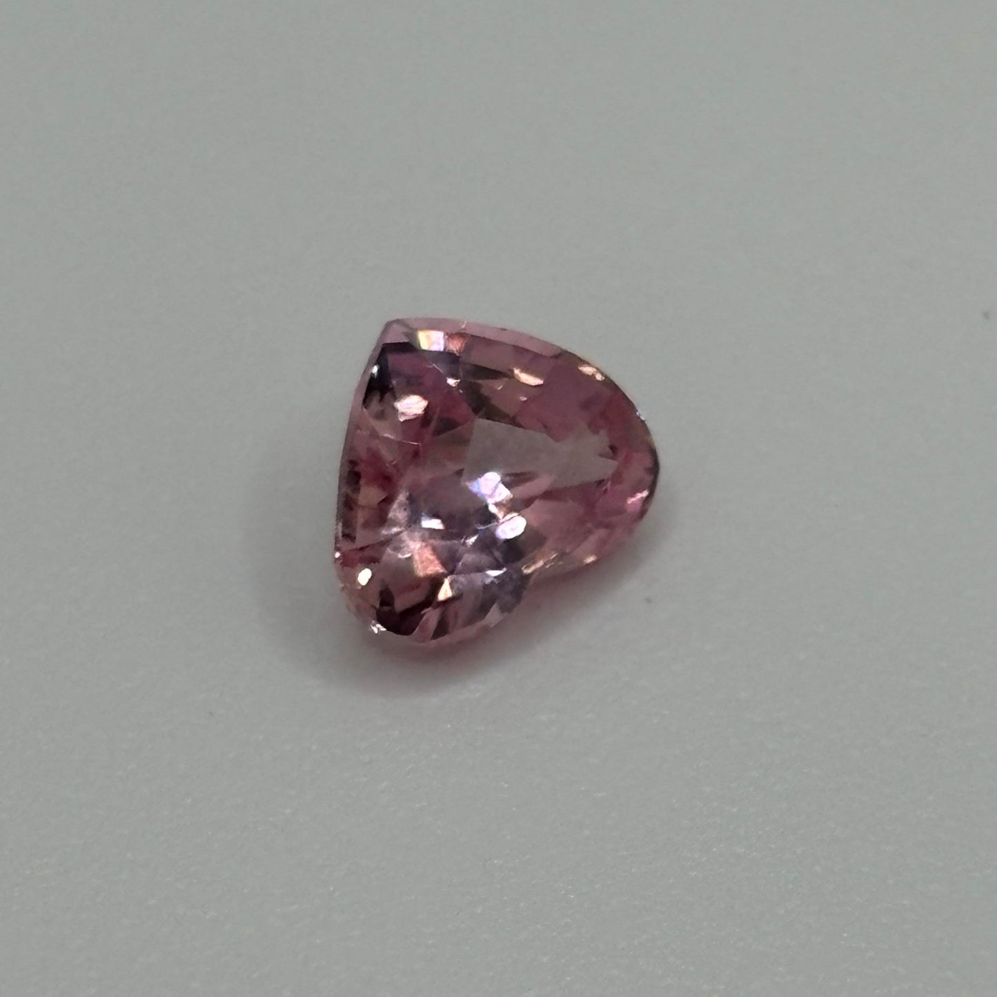 Natural Padparadscha 1.46 Caeats - Spinel Gem Therapy