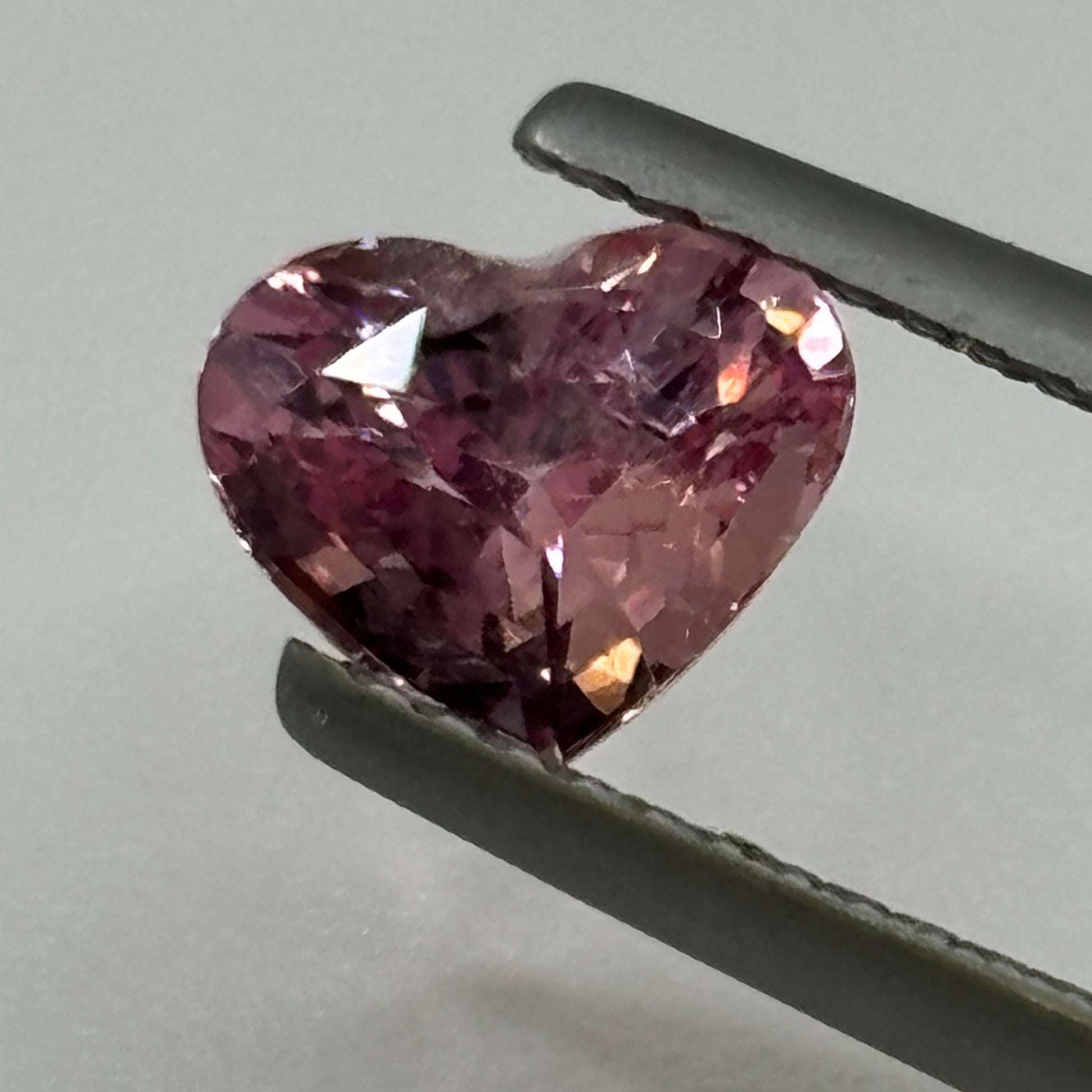 Natural Padparadscha 1.46 Caeats - Spinel Gem Therapy