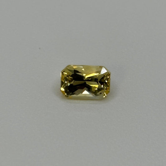 Natural Yellow Sapphire 1.13 Carats - Spinel Gem Therapy