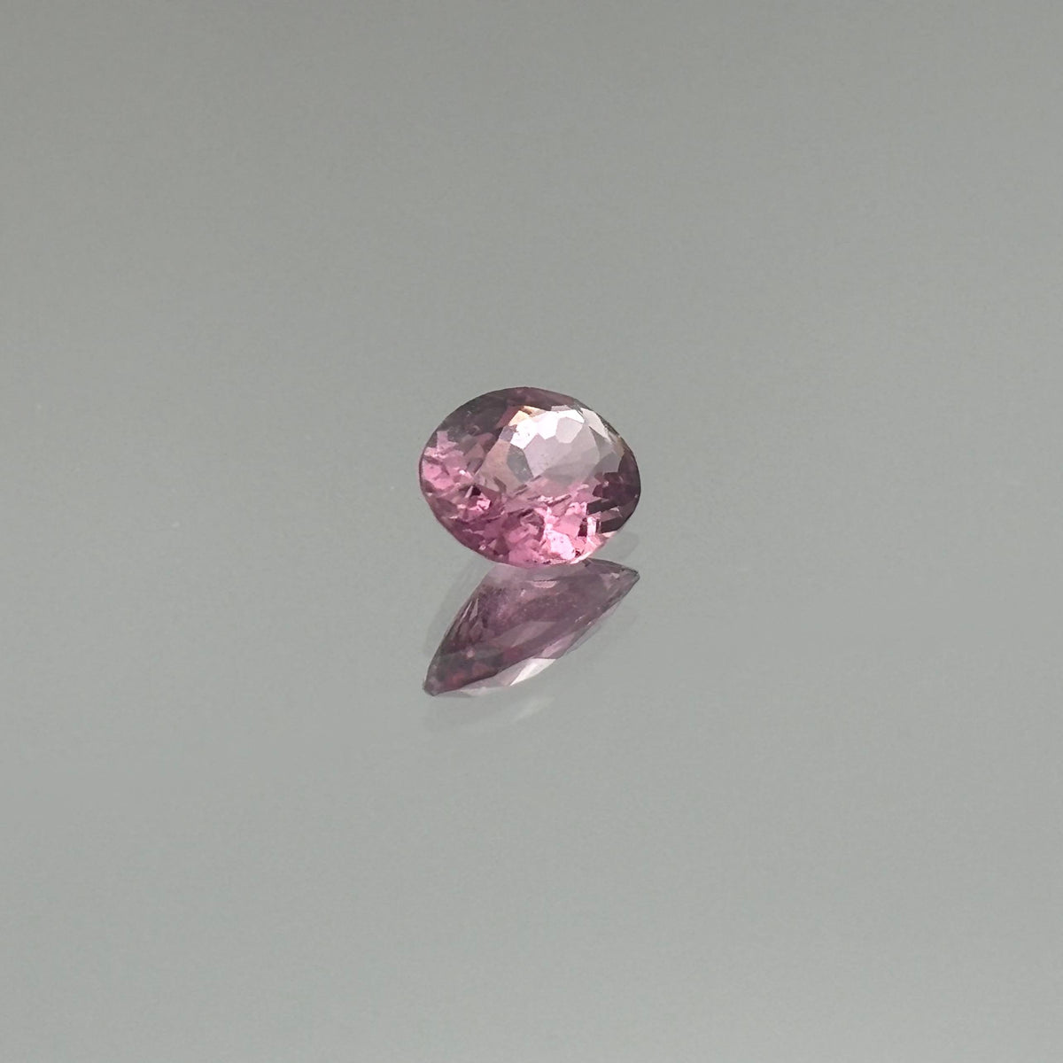 Pink Spinel 1.03 Carats - Spinel Gem Therapy