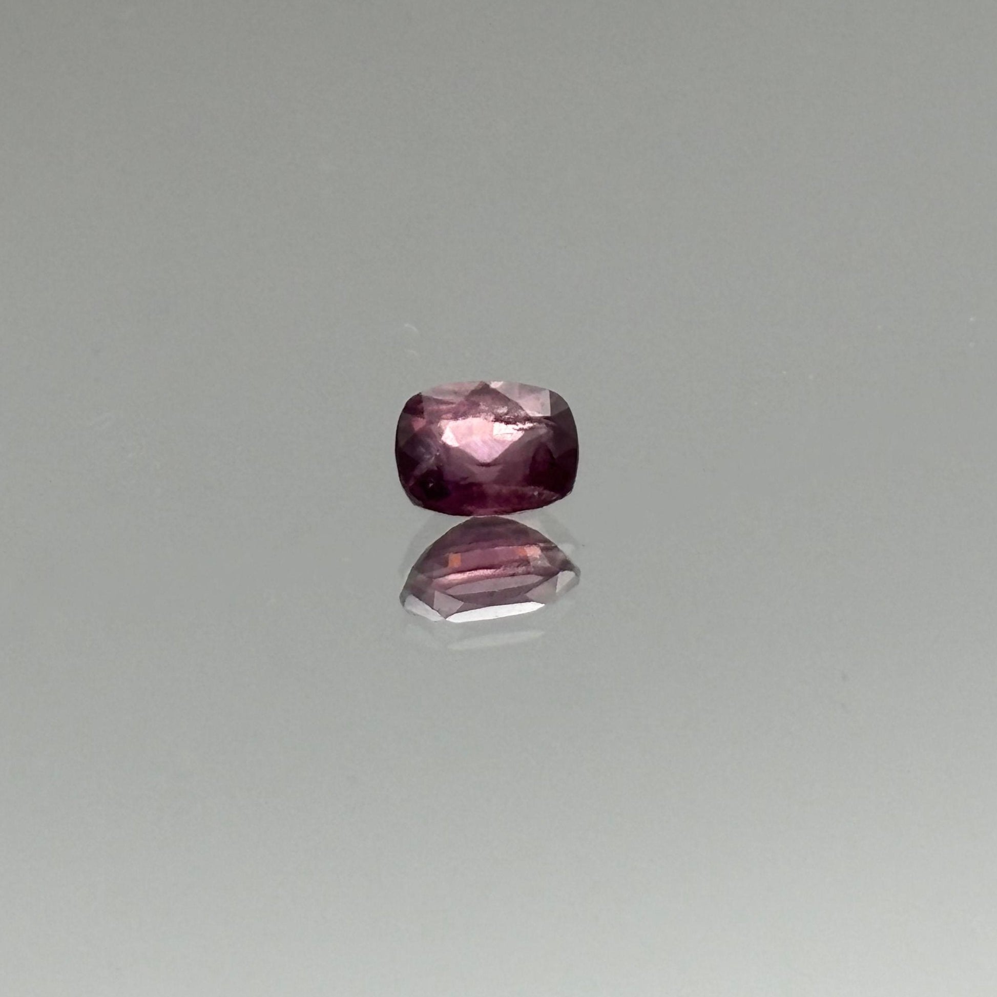 Pink Spinel 1.31 Carats - Spinel Gem Therapy