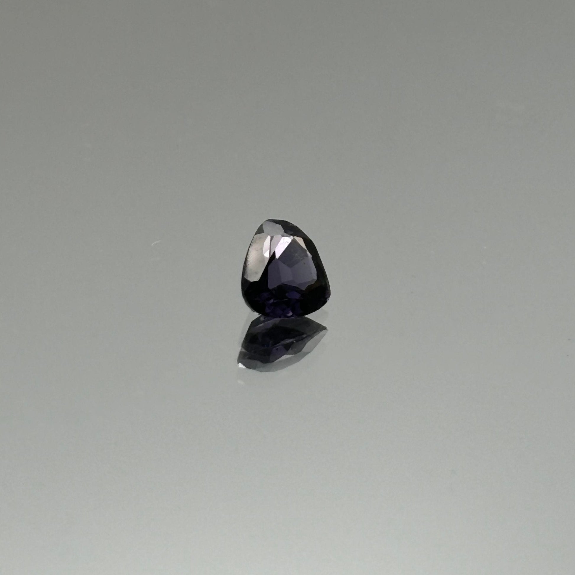 Purple Spinel 1.30 Carats - Spinel Gem Therapy