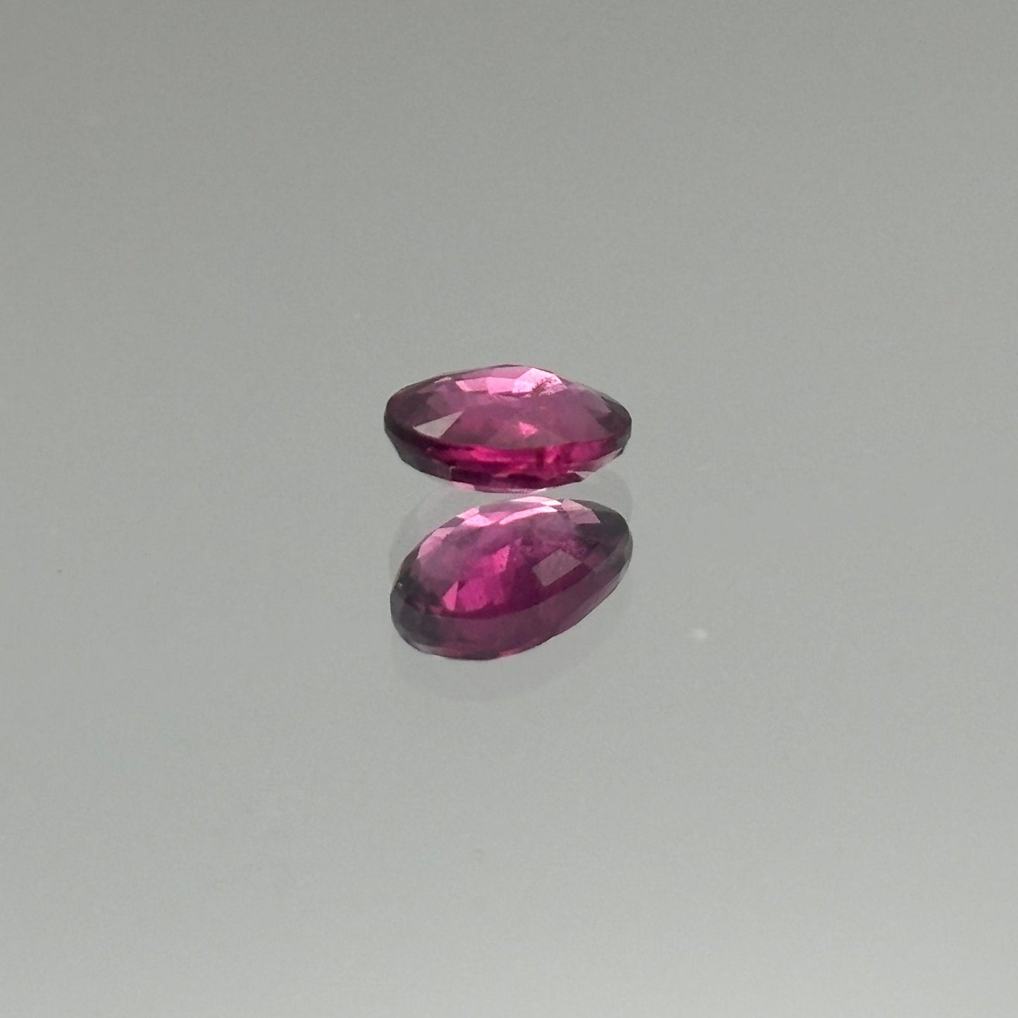 Red Spinel 1.03 Carats - Spinel Gem Therapy