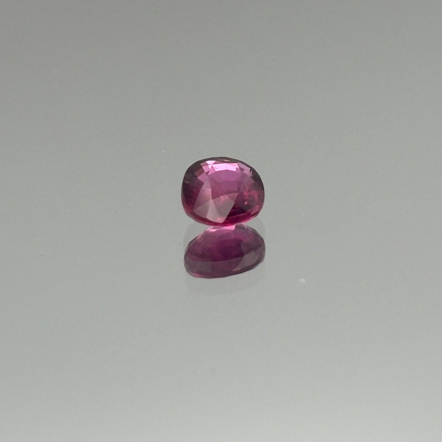 Red Spinel 1.03 Carats - Spinel Gem Therapy