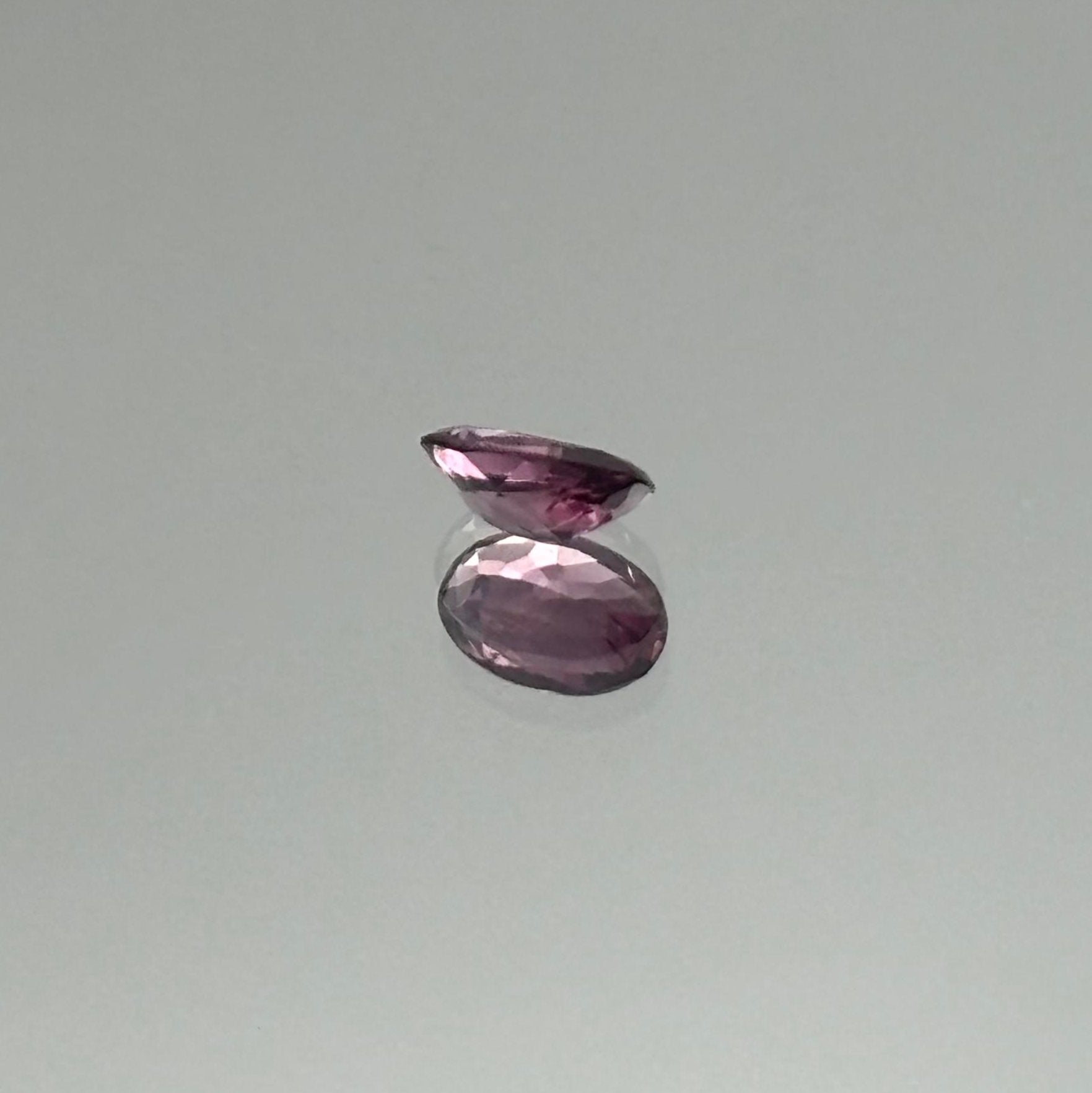 Reddish Purple Spinel 1.37 Carats - Spinel Gem Therapy