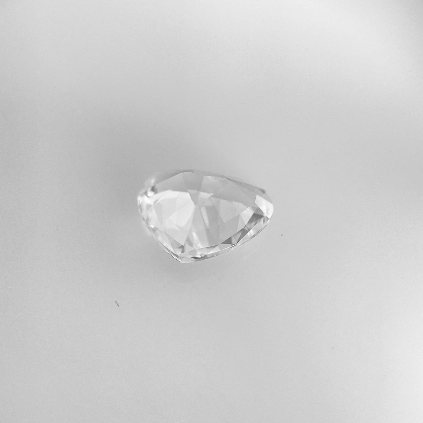 Untreated Natural White Sapphire 2.00 Carats - Spinel Gem Therapy